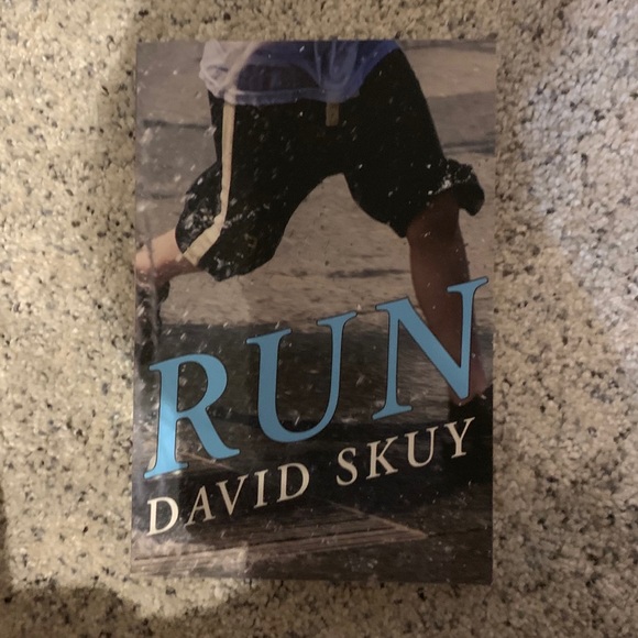 Teen novel bundle - Picture 3 of 6